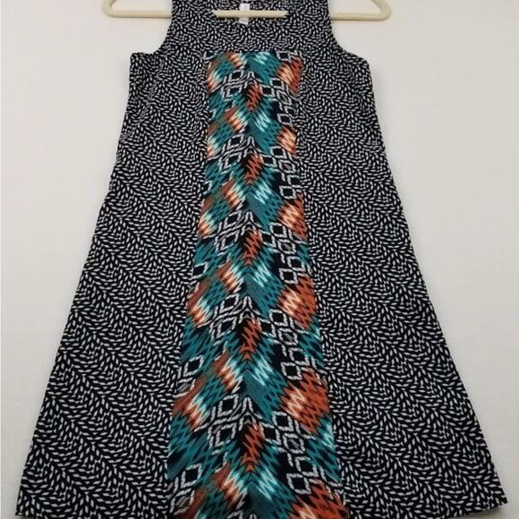 Xhilaration Dresses & Skirts - Xhilaration Tank Dress Women’s SP Multicolor Geometric Scoop Sleeveless Summer